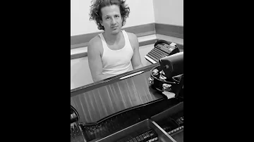 Charlie Puth plays “I Can’t Make You Love Me” on the original piano on which it was recorded