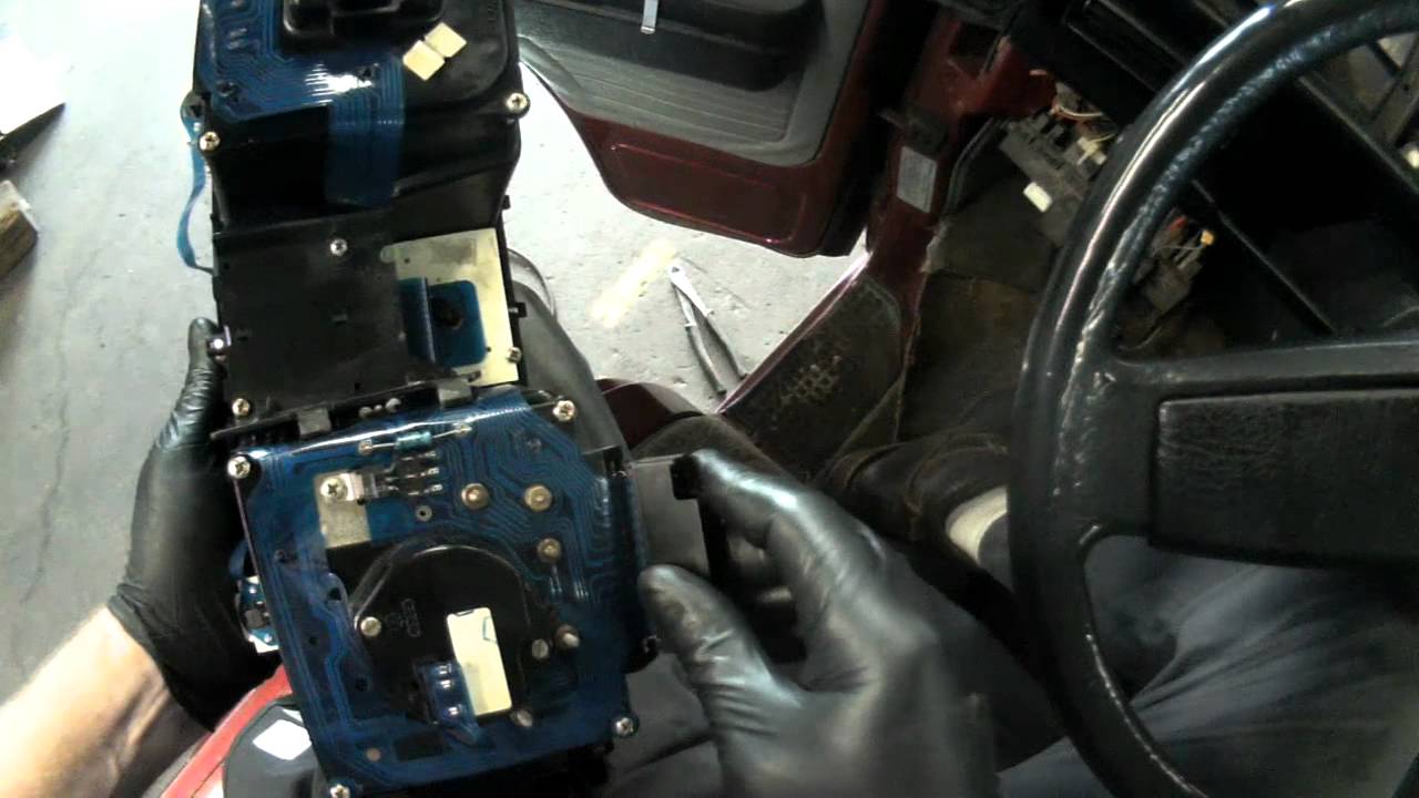 Vanagon Oil Pressure light blinking? Might need cleaning of the Printed