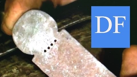 Blacksmithing for Beginners -  How To Use a Slotting Chisel
