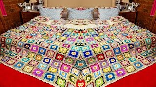 Crocheted granny square bedspread كروشيه مفرش سرير بمربعات زهرة الجرانى