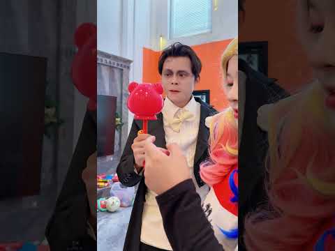 تعلم كيفية المشاركة مهرج زوجان شورت