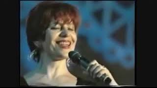 Yildiz Ibrahimova - ´Mardjandja - Monti´ - ,Int.fest.´slavyanski Bazar´,Vitebsk,Belarus - 2002 Resimi