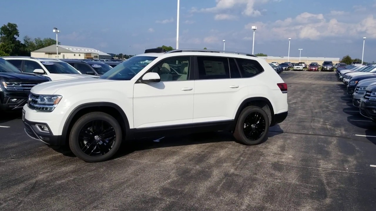 2019 VW Atlas 3.6 SEL 4Motion w/ captain's chairs and 20 in black