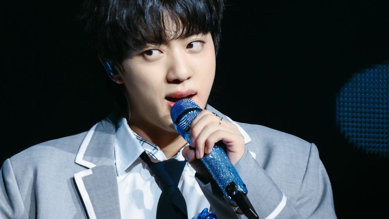 Jin BTS in Tampa – When Every Moment on Stage Becomes a Masterpiece 🎶🌟