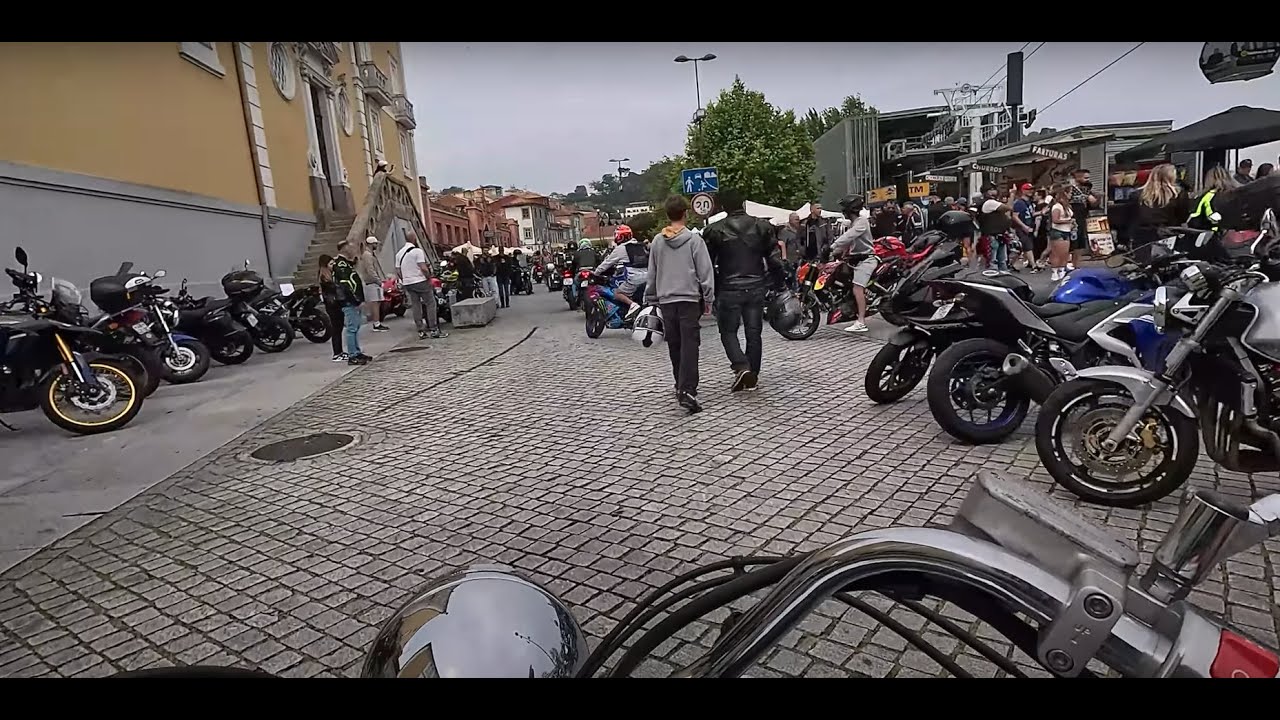 Passeio Épico no Cais de Gaia em 4K – Moto, Amigos & Ambiente Vibrante!