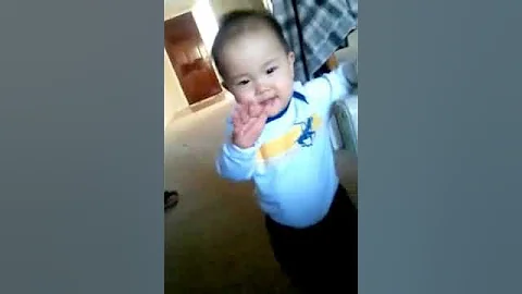 Benjamin Dang dancing to Black Eyed Peas "I gotta ...