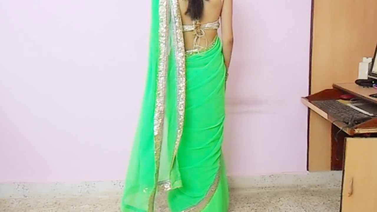 Tips to Look Gracious in Backless Saree Blouse - Select with