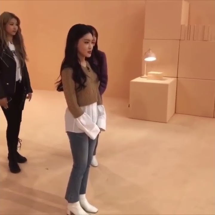 신비, 청하, 슬기 wow thing