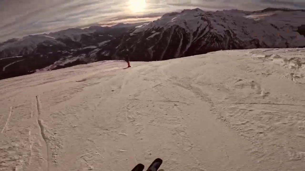 Last ski run in Bellwald Wallis without people