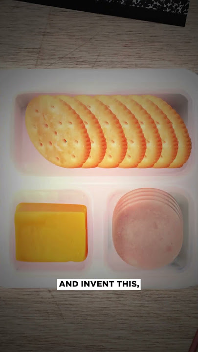 how lunchables probably POISON kids 🍱