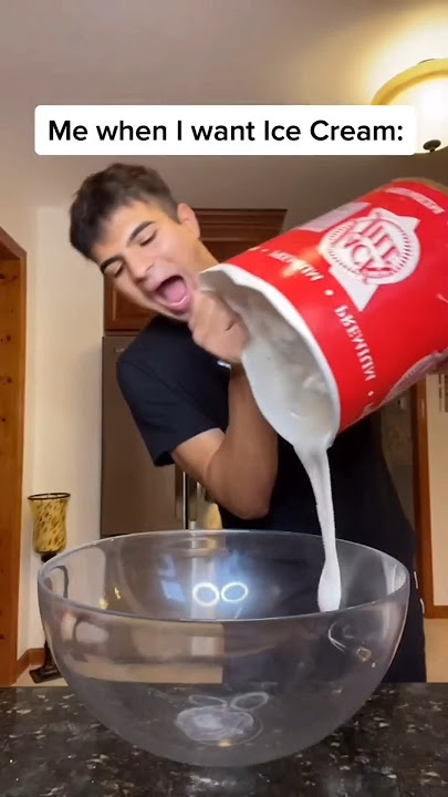 Ice cream Chocolate Syrup Perfect 😋 #shorts #icecream #viral
