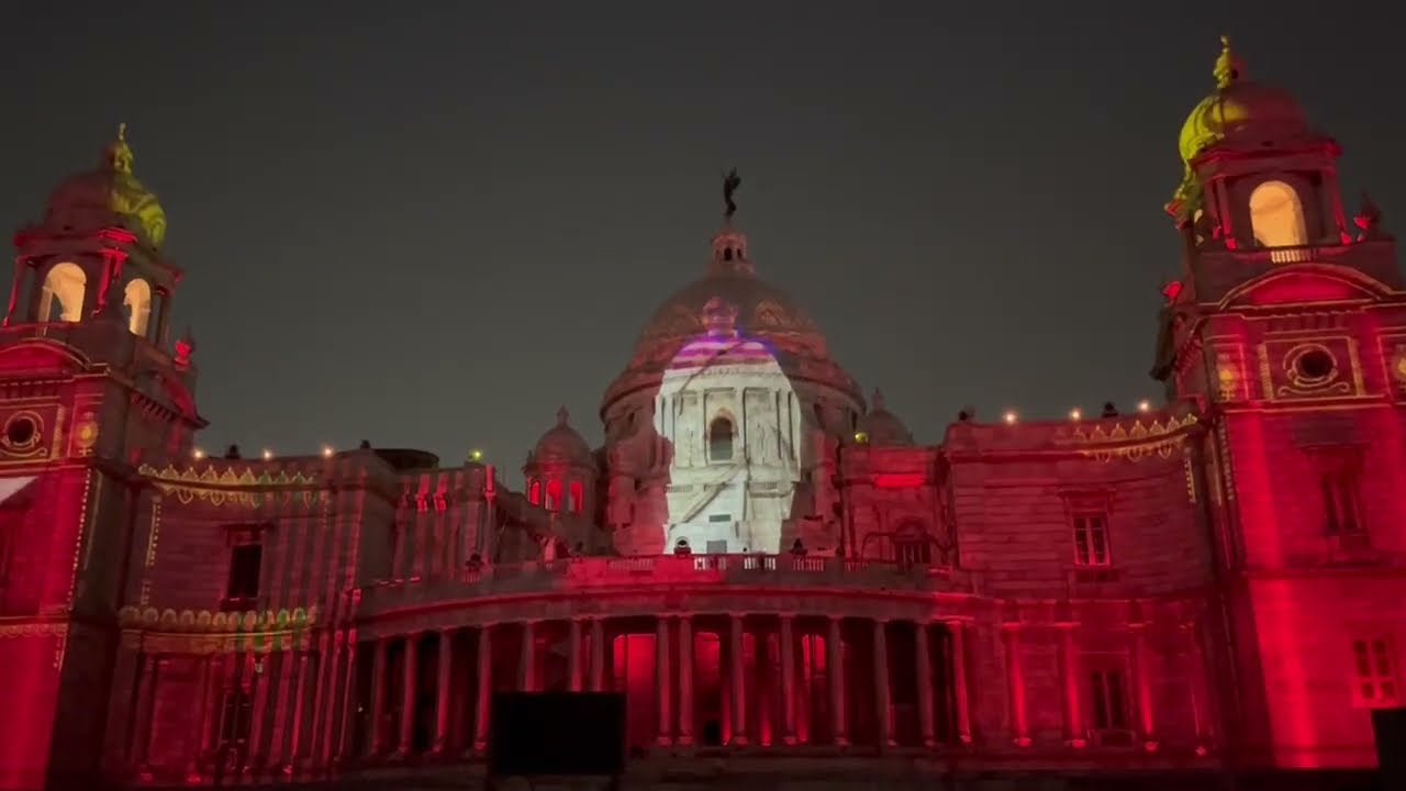  The light and sound show at the Victoria Memorial Hall in Kolkata