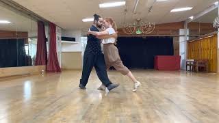 Tango 205S - Vals Continuous Walk In Cross System And Change Of Direction