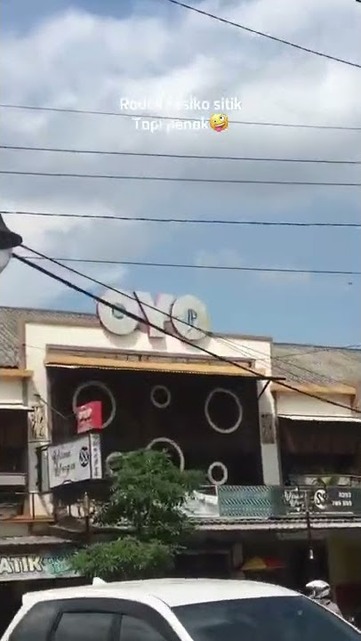 story'wa cewek cantik lagi naik megapro primus