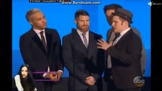 Fall Out Boy wins AMA Top Alternative Award