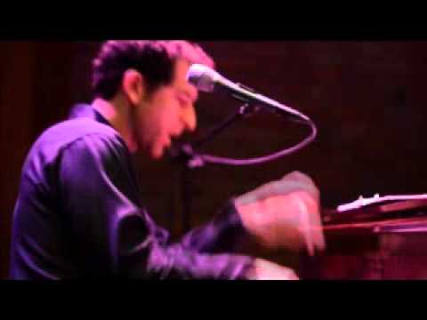 在 YouTube 上觀看「The Peter Smith Trio: Live at the MERC」