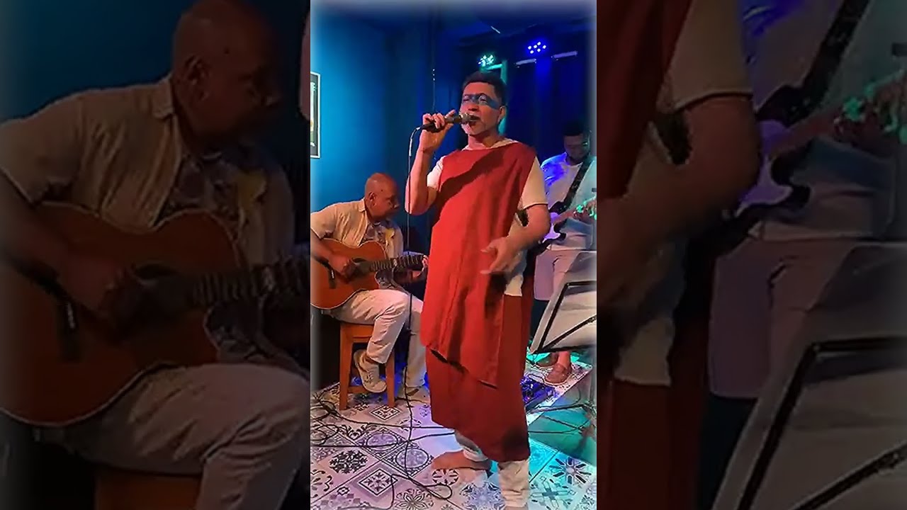 Guarda Carlos Barros - Velhos e Jovens (Péricles Cavalcanti / A. Antunes) / Sou Sua (P. Cavalcanti) su YouTube Guarda Carlos Barros - Velhos e Jovens (Péricles Cavalcanti / A. Antunes) / Sou Sua (P. Cavalcanti) su YouTube
