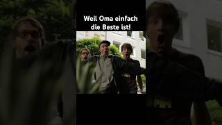Bei Oma ist immer gut Schoki essen! 😎 #deinefreunde #schokolade #omaistdiebeste