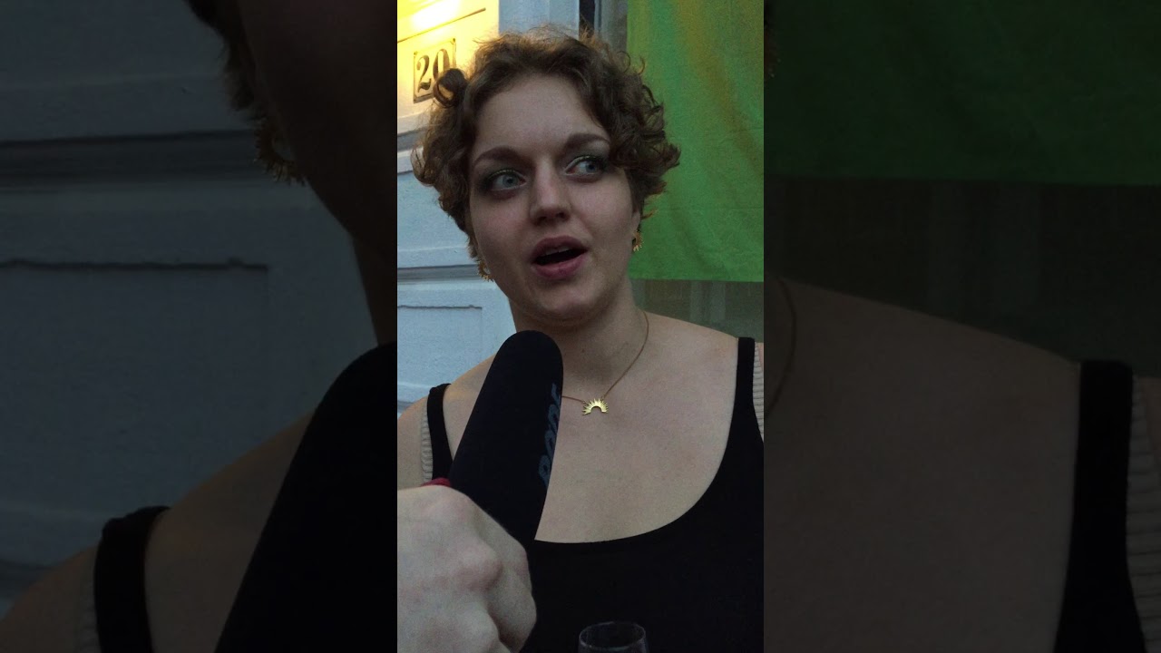 Intervju med Pepe-kunstner Lilith Keogh - YouTube