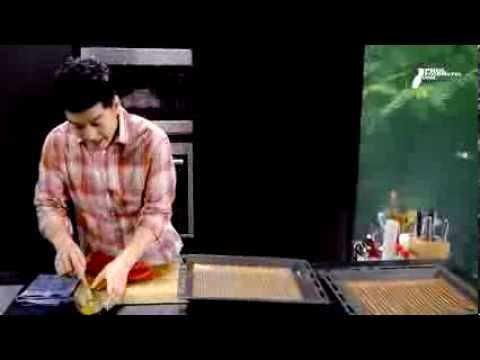 วีดีโอ: วิธีทำขาไก่ในถุงแป้ง