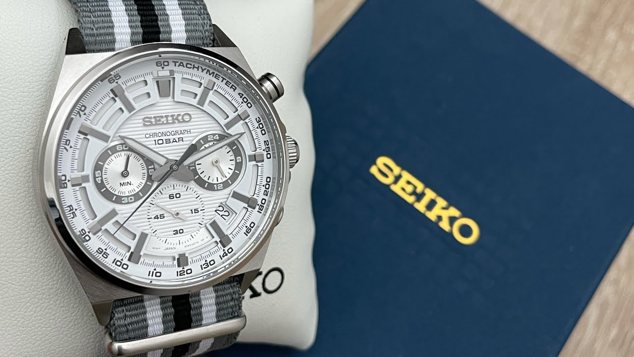 Seiko Core Chronograph Men's Watch SSB401P1 (Unboxing) @UnboxWatches -  YouTube