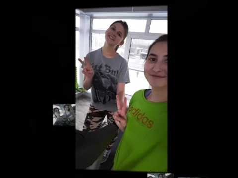 podrugi-v-sportzale-foto-porno-foto-hobbiti