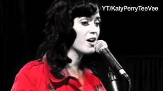 Katy Perry - Hot N Cold (Live acoustic)