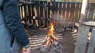 Таёжный быт. Избы на реках Восточных Саян.