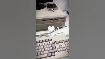 Transferring some ADF files to 3.5" floppy disks, with the Commodore Amiga 2000, a Gotek and XCopy!