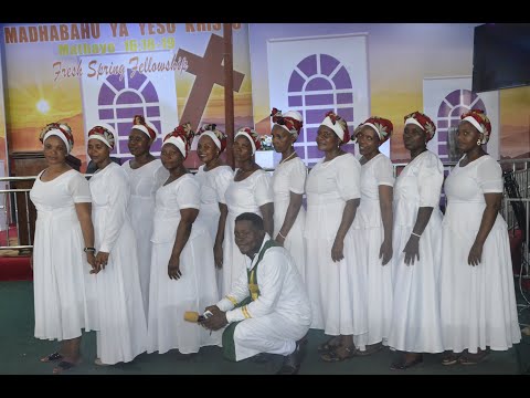 Kuhani Mussa Makuhani Choir Kumbatia