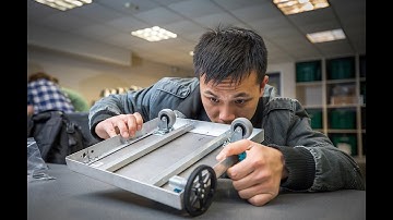 Dunwoody Engineering students build autonomous paper-delivering robots in their first semester