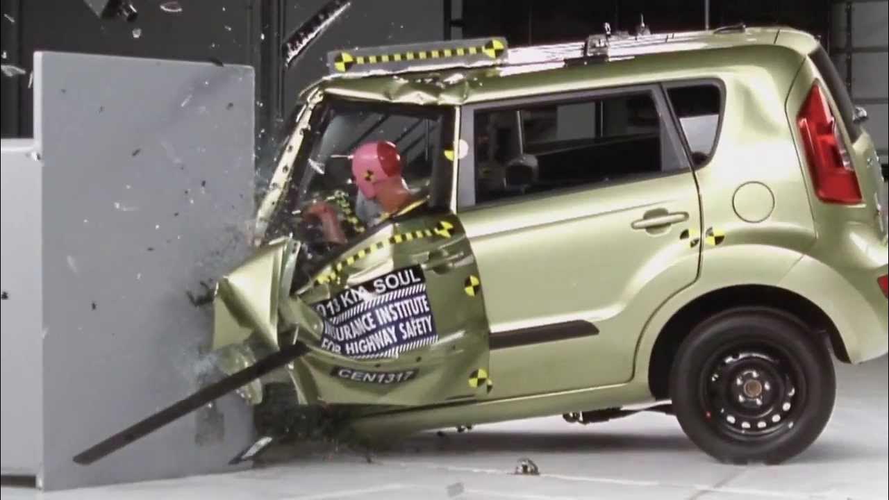 2013 Kia Soul CRASH TEST IIHS Small Overlap Test YouTube