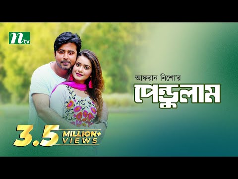 Yalangoch erkaklar ayollar oldida raqsga tushmoqda (video) Men tibbiy korikdan otdim