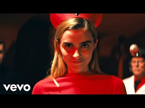 Cage The Elephant - Cold Cold Cold (Official Music Video)