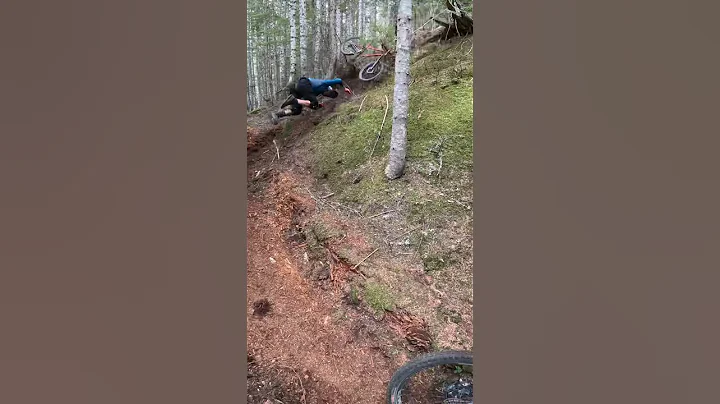 THIS CRASH WAS TERRIFYING!! 😳 #bike #crash