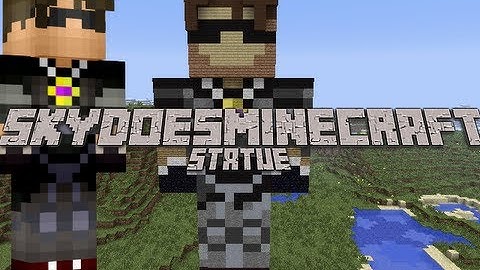 Minecraft: SkyDoesMinecraft statue