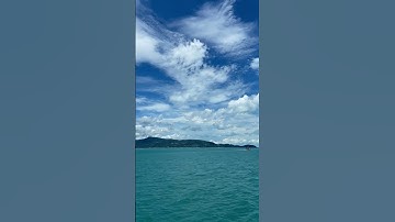 A motor Boat with a speed  |  speed boat danau toba  | 4k Video