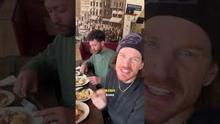 Is Dit Een Echte Amsterdamse Broodjeszaak?