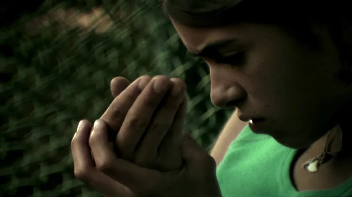 Ver Llover un cortometraje de Elisa Miller