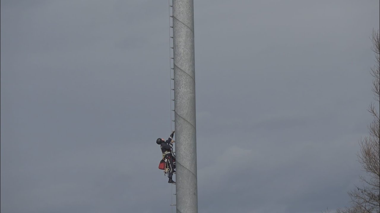 [Flügel droht weg zu schleudern] Höhenretter im Einsatz | Windkraftanlage Emsdetten | Sturm Victoria