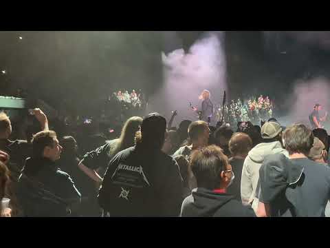 Metallica performing “Breadfan” live at Chase Center in San Francisco 12/17/2021 40th Aniv night 1