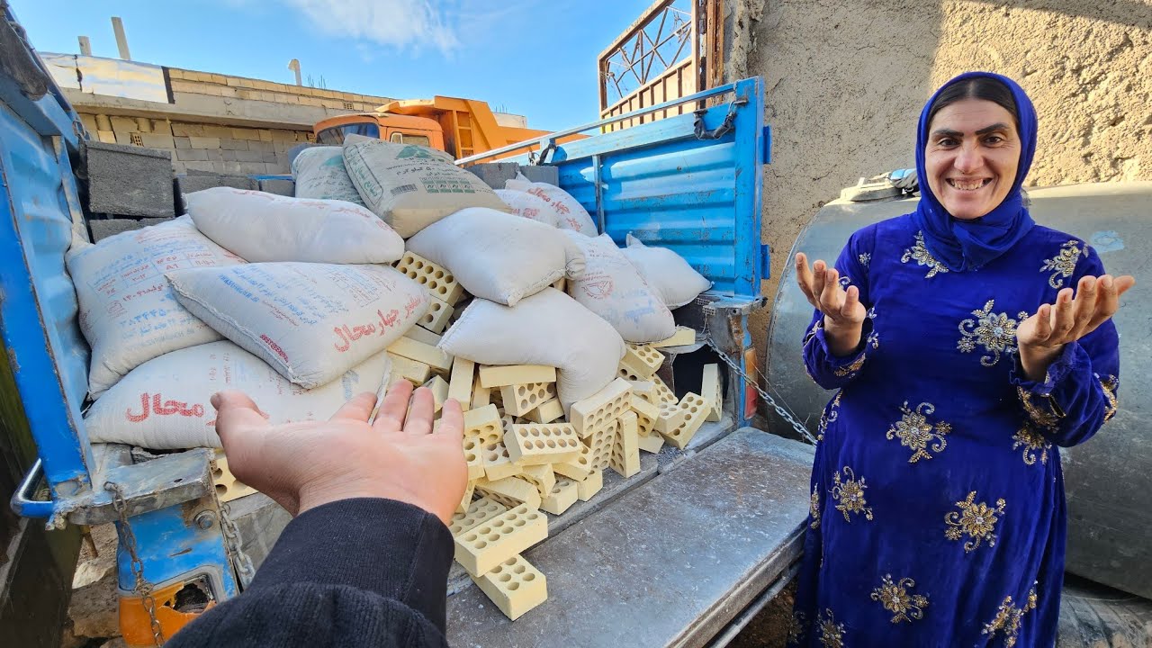 Реза завершил строительство приюта для бездомных, и кочевая жизнь снова расцвела.