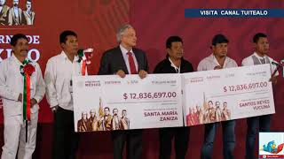 Entrega AMLO 28.4 mdp a dos municipios pobres de Oaxaca