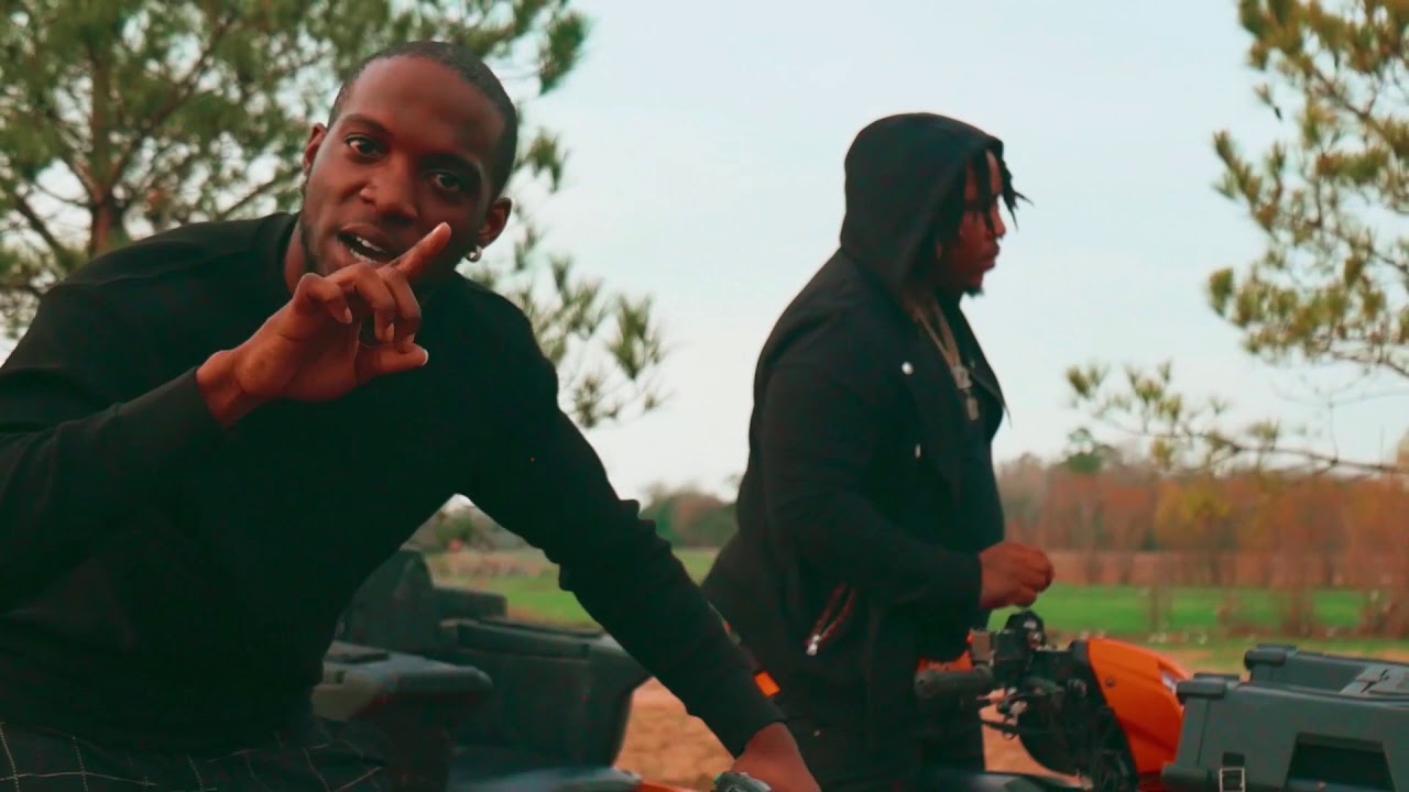 T.Flu - Backwards Remix Feat. Chucky Trill Shot by DeadWhaleFilms x Twinnetwork auf YouTube ansehen T.Flu - Backwards Remix Feat. Chucky Trill Shot by DeadWhaleFilms x Twinnetwork auf YouTube ansehen