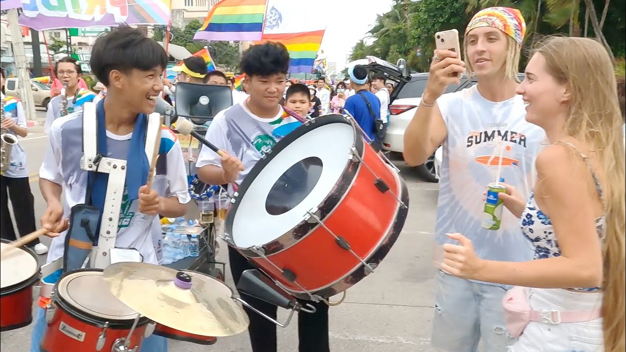 โอ้แวะชวนสาวเต้นแบบนี้ แก้มบุ๋มว่าไง!! || แตรวงประถม อินดี้