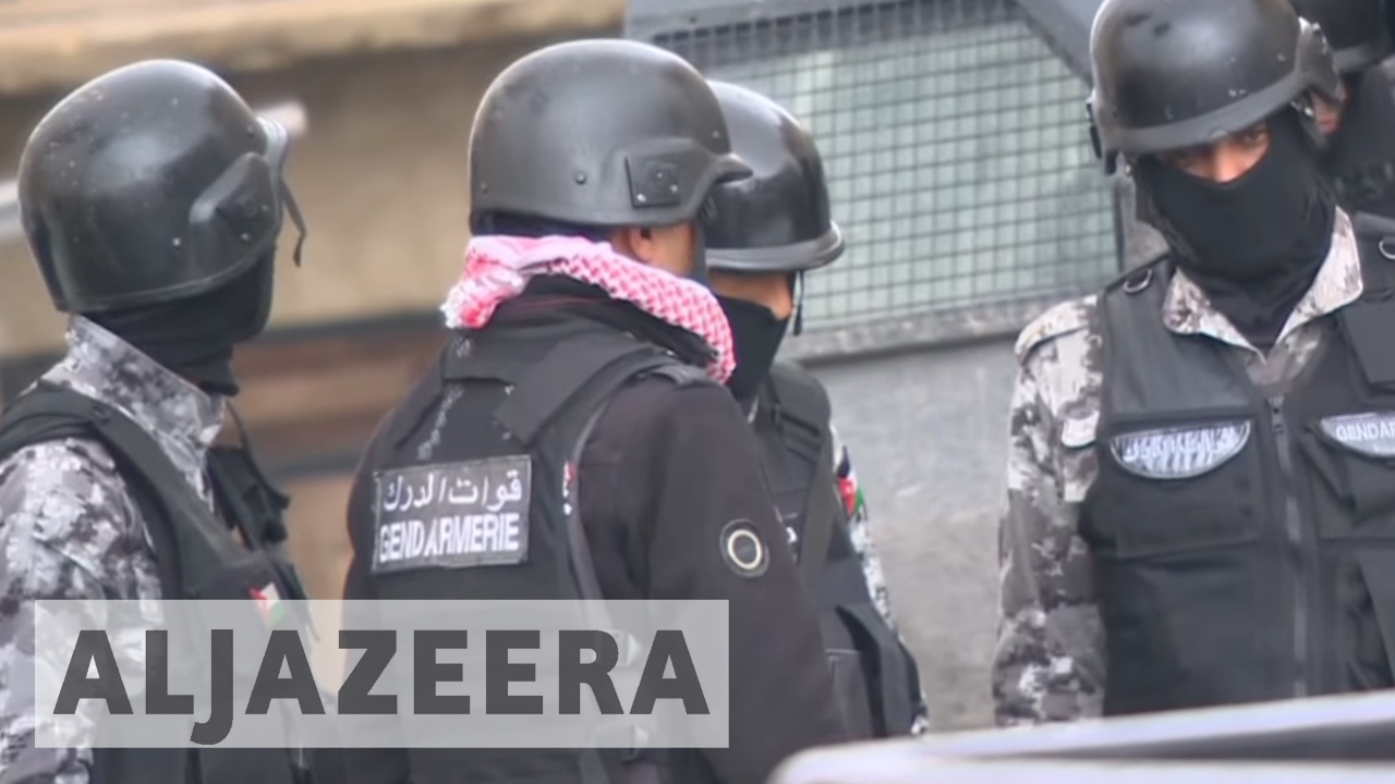 بدأت محاكمة تسعة أردنيين على خلفية الهجوم على قلعة الكرك
