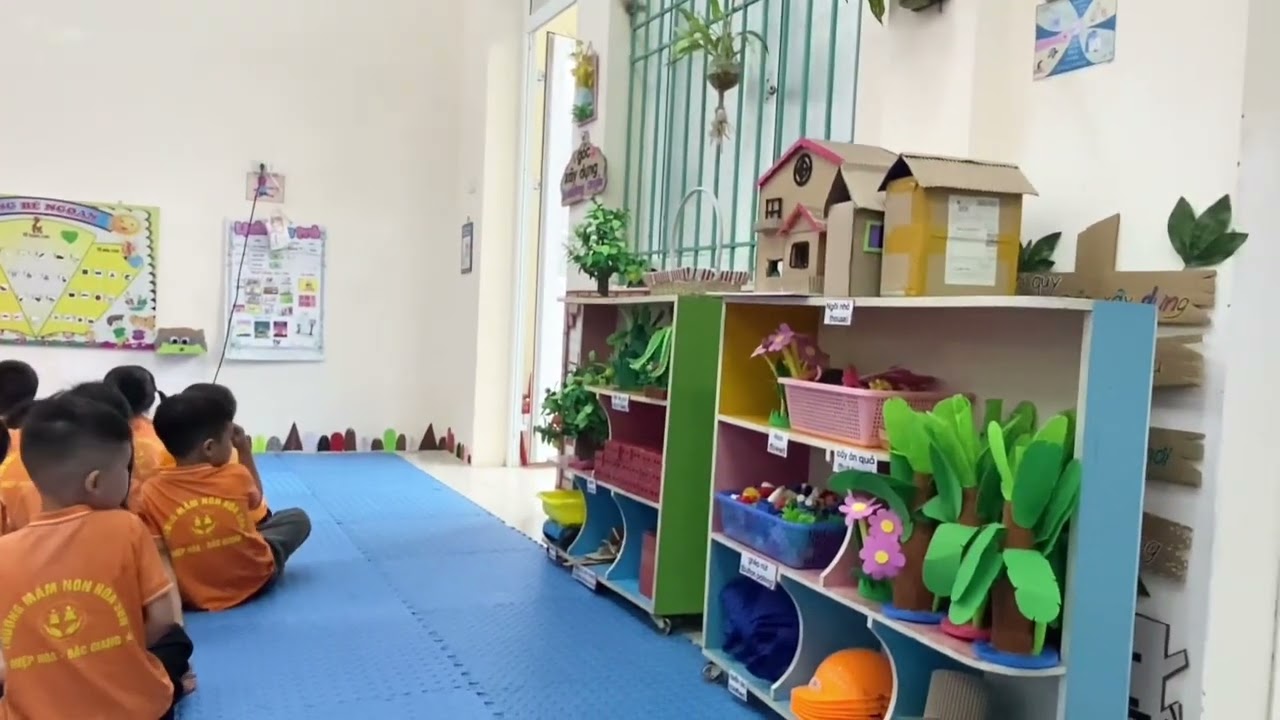 Hoạt động góc chủ đề Gia đình, lớp 5-6t A1 trường MN Hoà Sơn