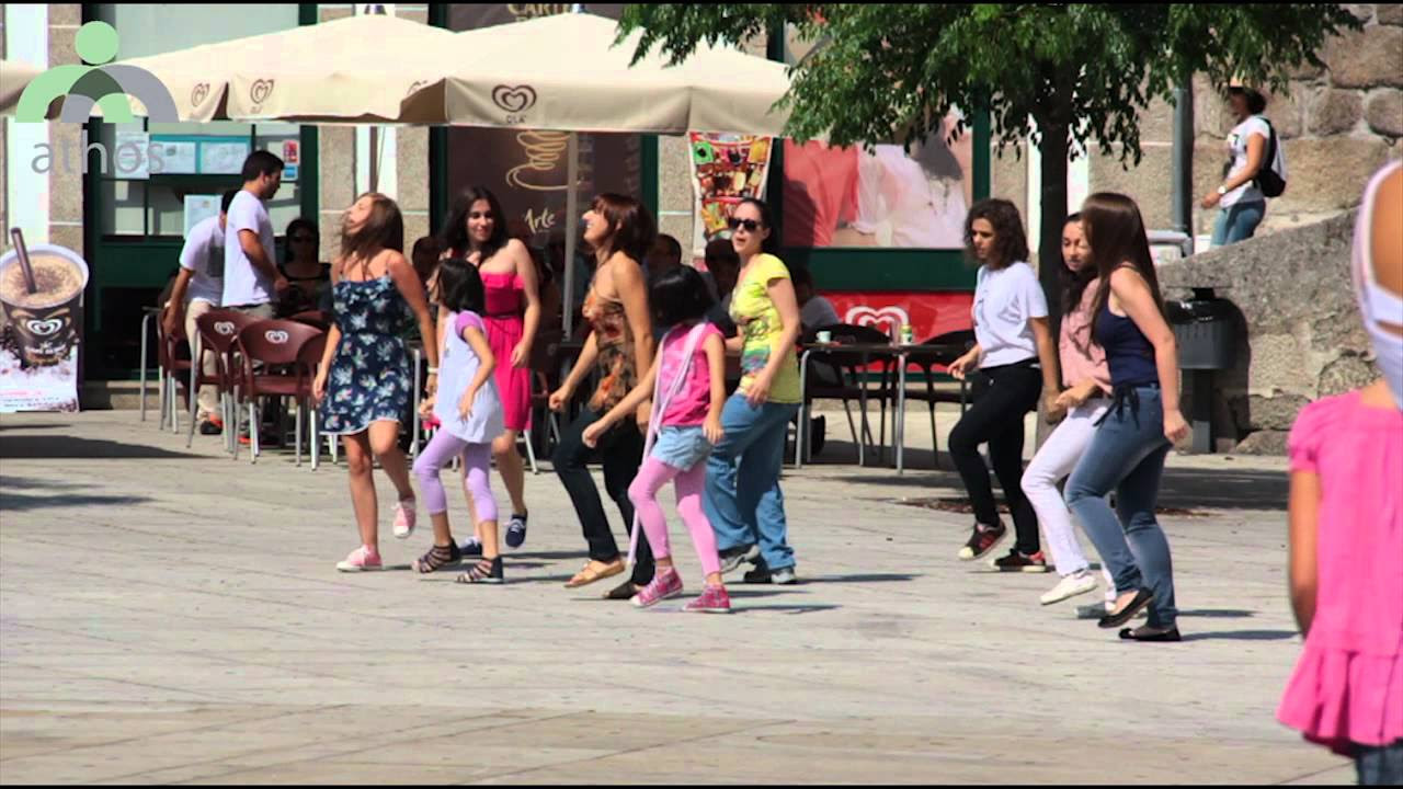 Flashmob em Amarante by ATHOS