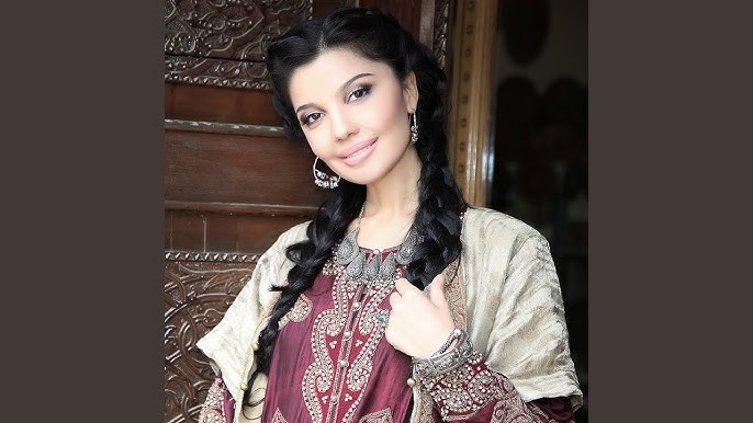 Islandiyaning yalangoch qizlari