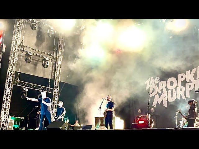Guarda DROPKICK MURPHYS: Rose Tattoo, Kunstrasen Bonn/Germany 11.8.23 su YouTube Guarda DROPKICK MURPHYS: Rose Tattoo, Kunstrasen Bonn/Germany 11.8.23 su YouTube